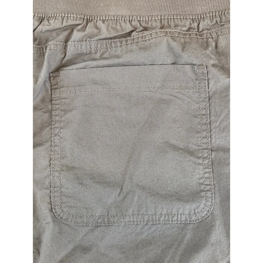 New St Johns Bay Cargo Capri Pants Mid Rise Womens XL Gorpcore Hiking Earth Tone